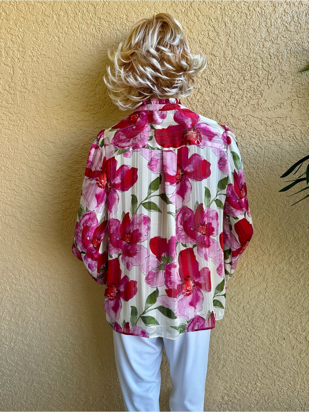 JOIE designs pink floral lined top with metallic thread accent - Picture 7 of 11
